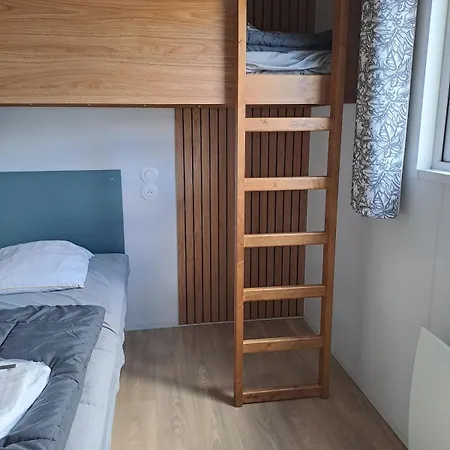 Mobile 6 A 8 Personnes, Avec Piscine A Deauville シャレー