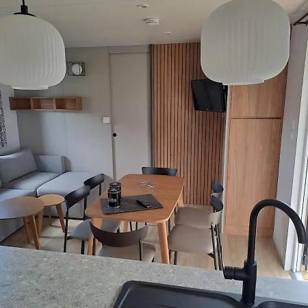 シャレー Mobile 6 A 8 Personnes, Avec Piscine A Deauville サン・タルヌー