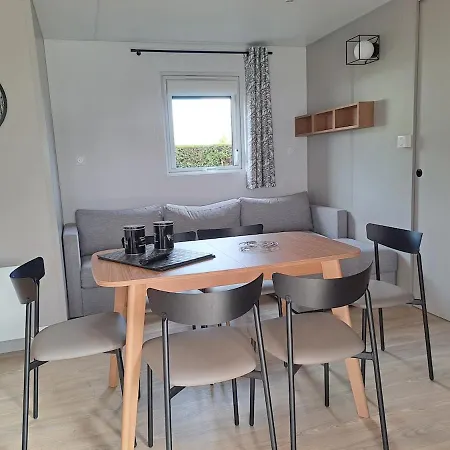 Mobile 6 A 8 Personnes, Avec Piscine A Deauville シャレー